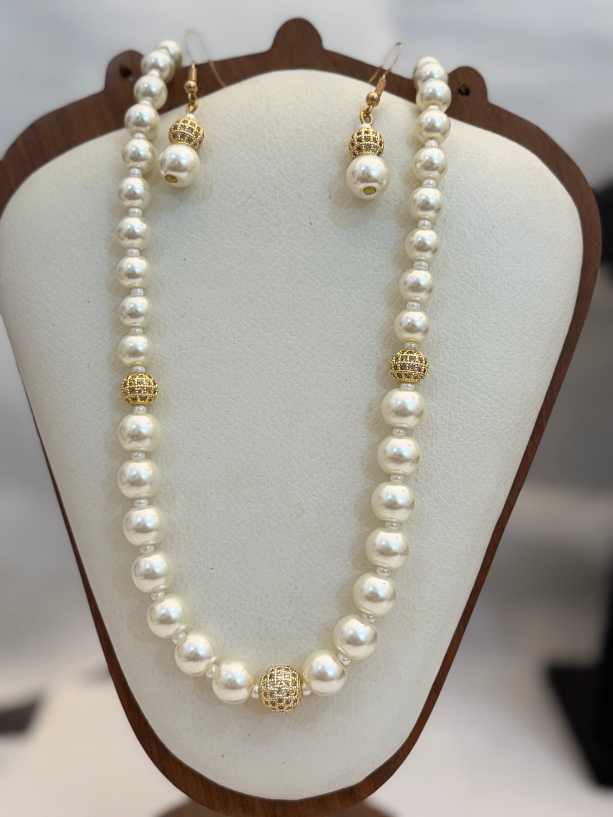 White Pearl Necklace and Matching Earrings With Gold Textured Accents