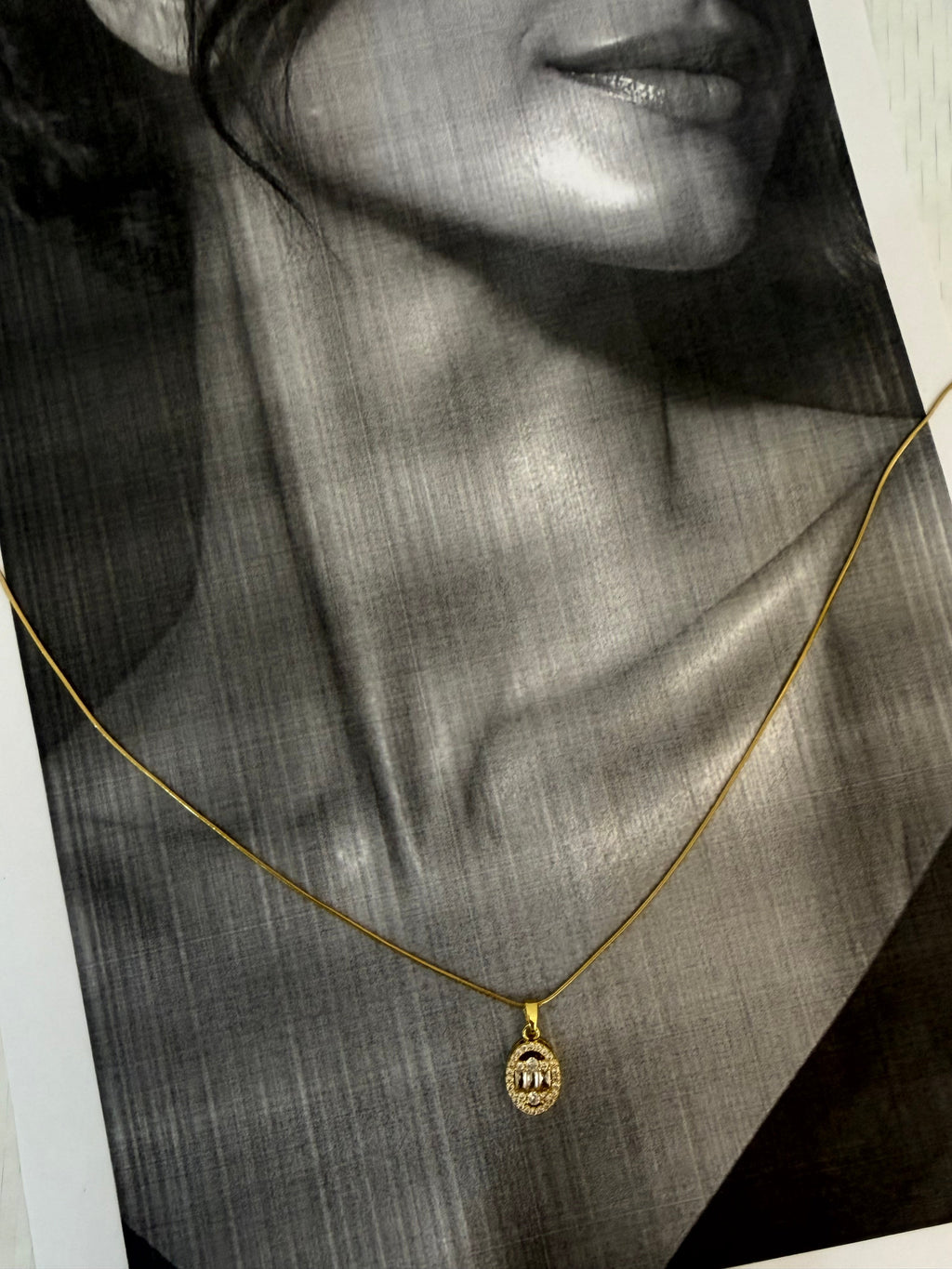 Oval Halo Pendant