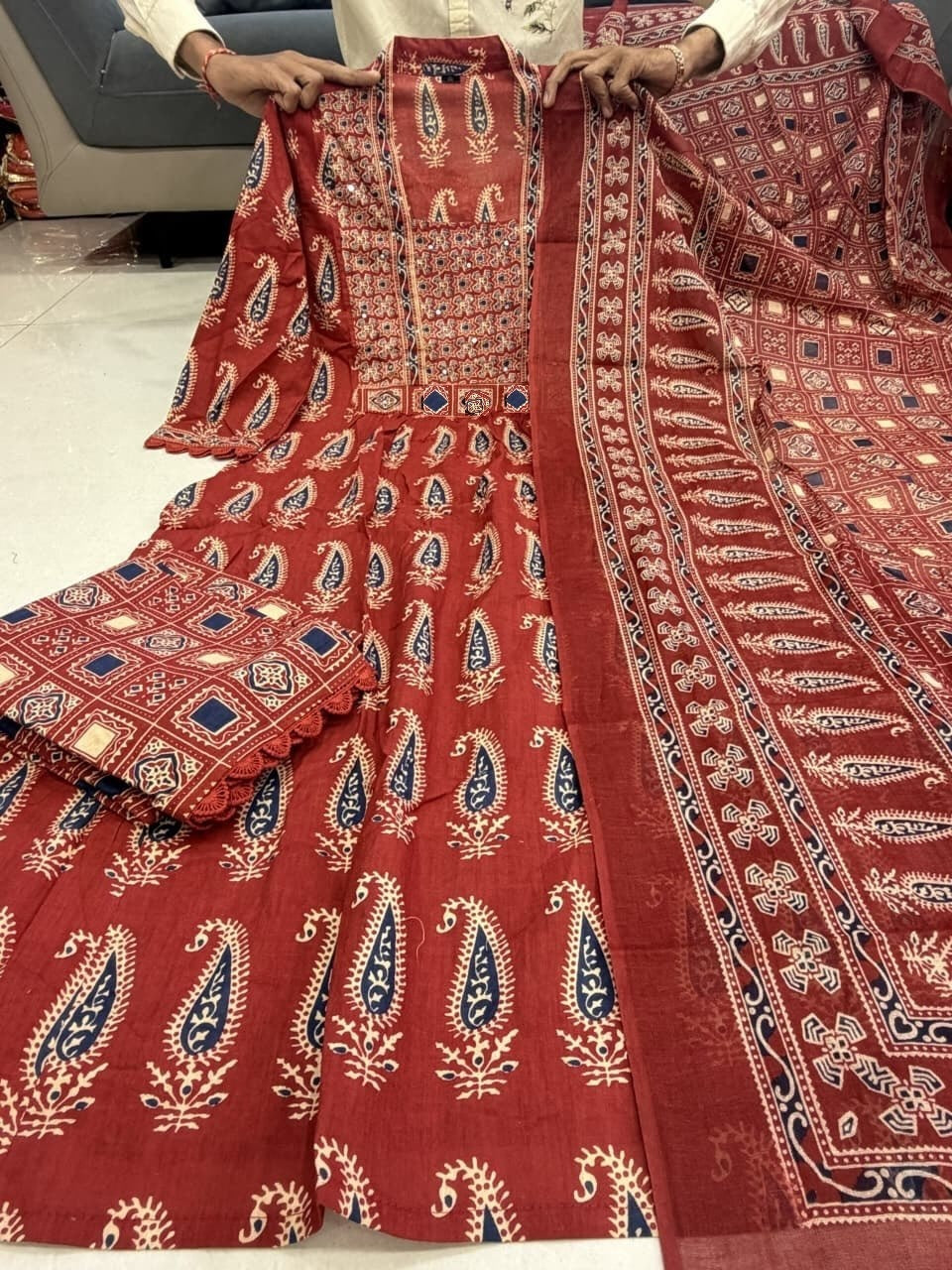 Arika Printed Anarkali Dress Kurti Pant Set 3 PCS - Red - 3XL - VELZARA