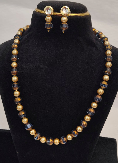 Beaded Necklace with Matching Earrings