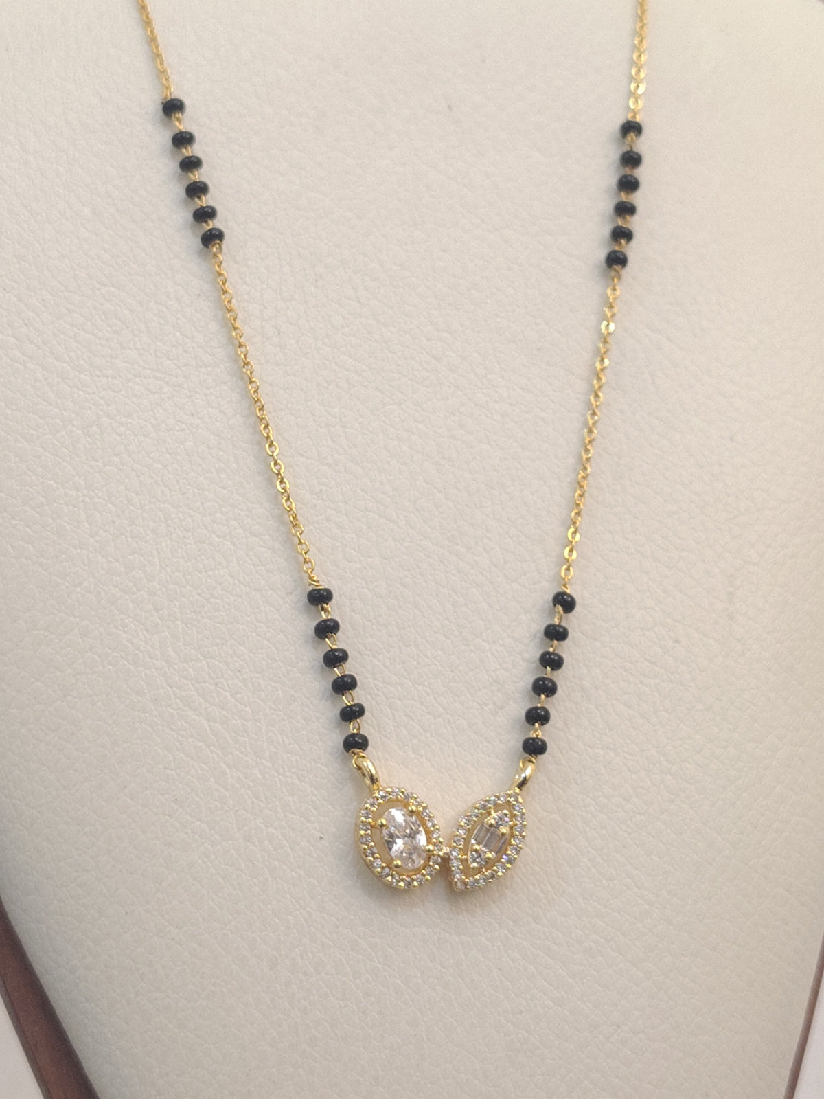 Dual-Pendant Design Mangalsutra - view 2
