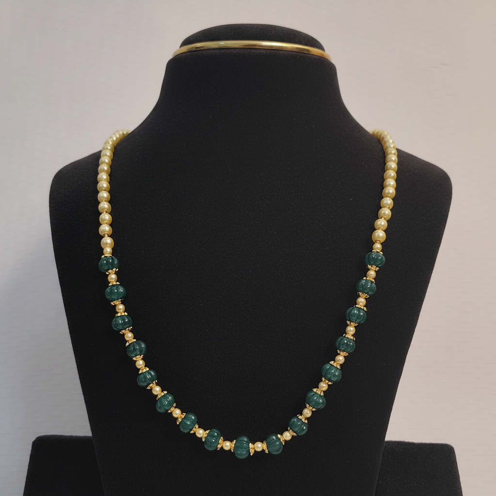Emerald and Cream Pearl Beaded Mala Necklace